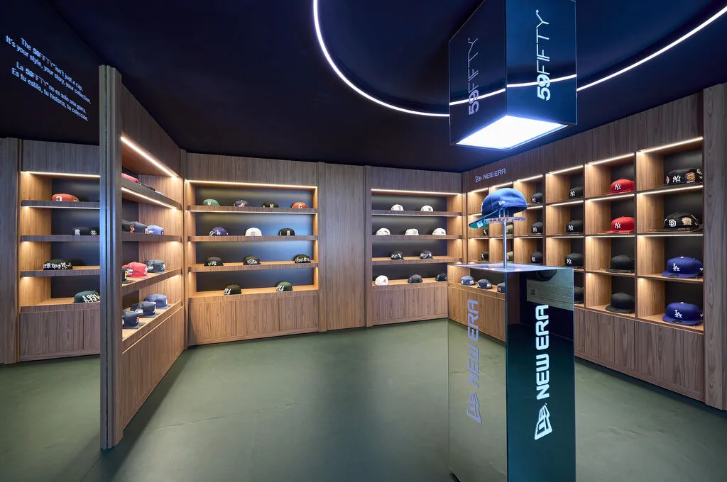 Mobiliario para tienda de deporte
