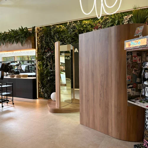 Integrale360. Fabricantes de mobiliario retail a medida. Proyecto Ganga Tattoo.